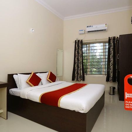 Oyo 9118 Saravana Inn Thiruvananthapuram Kültér fotó