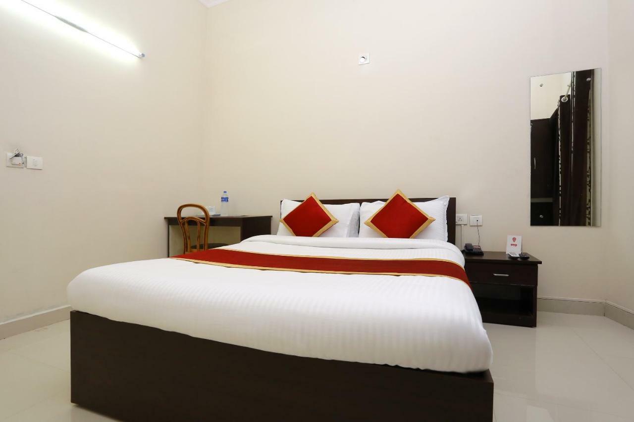 Oyo 9118 Saravana Inn Thiruvananthapuram Kültér fotó