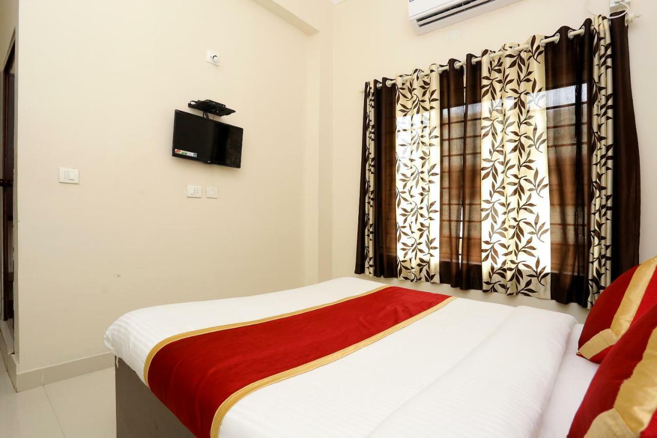 Oyo 9118 Saravana Inn Thiruvananthapuram Kültér fotó