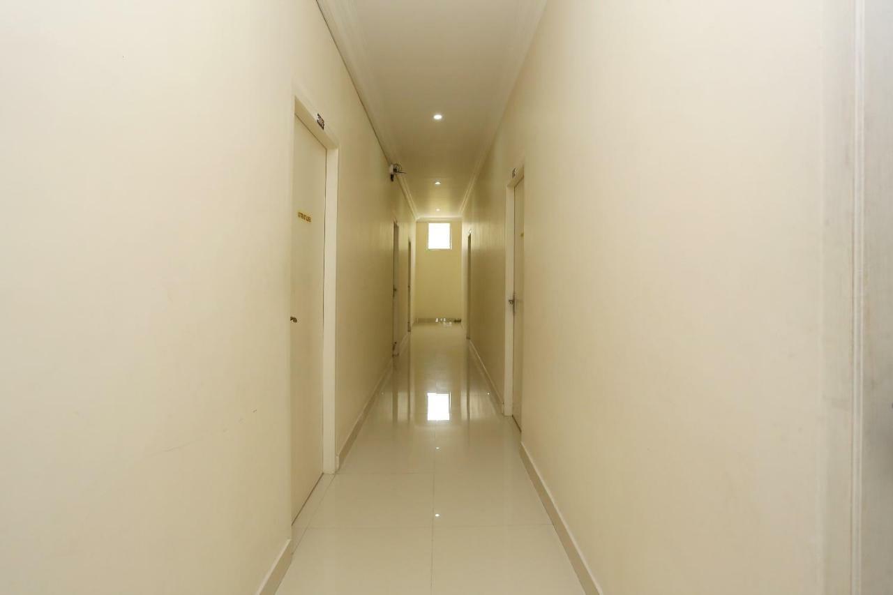 Oyo 9118 Saravana Inn Thiruvananthapuram Kültér fotó